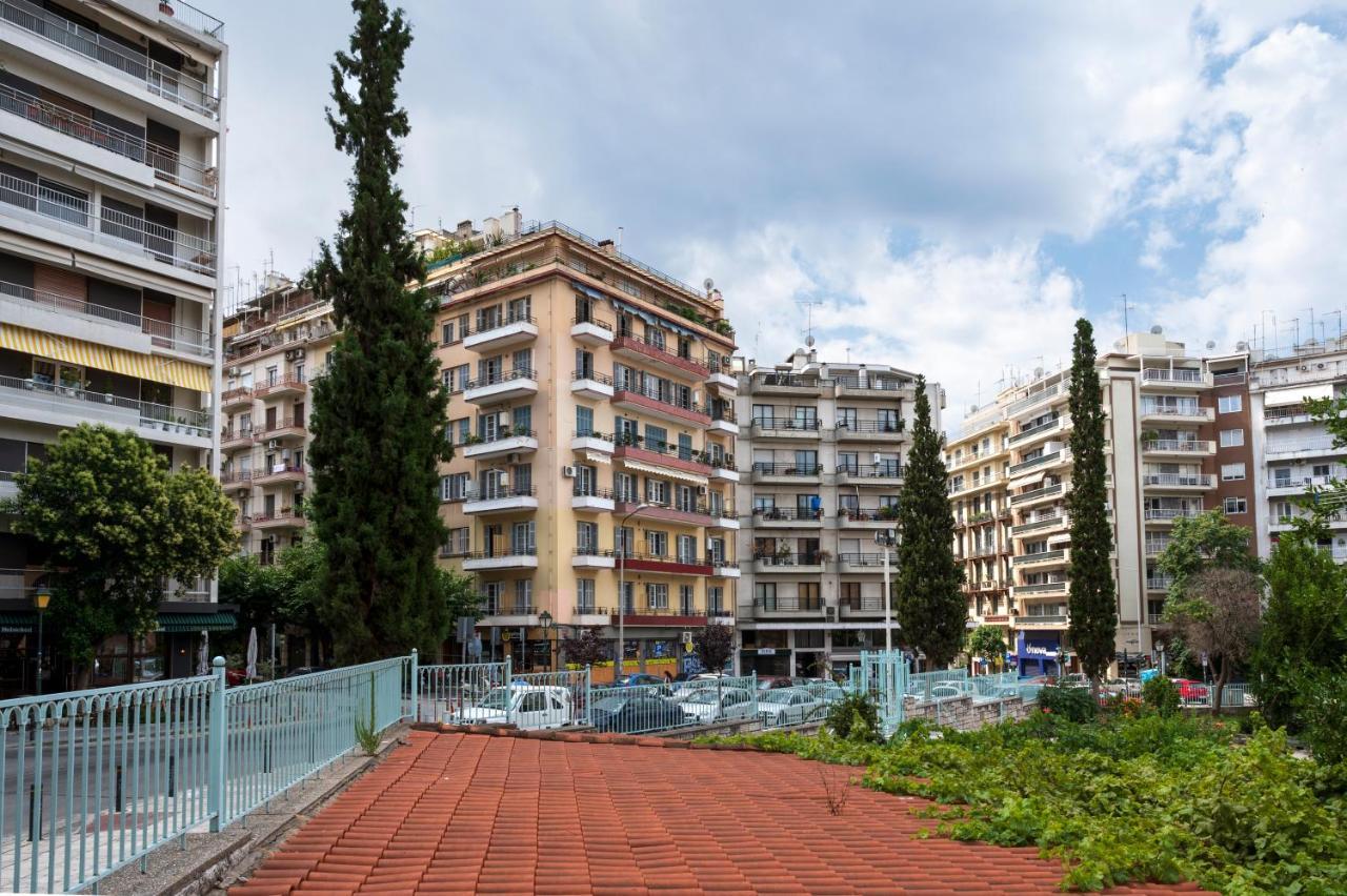 Deluxe Residence Uncle Vassos Thessaloniki Exterior photo
